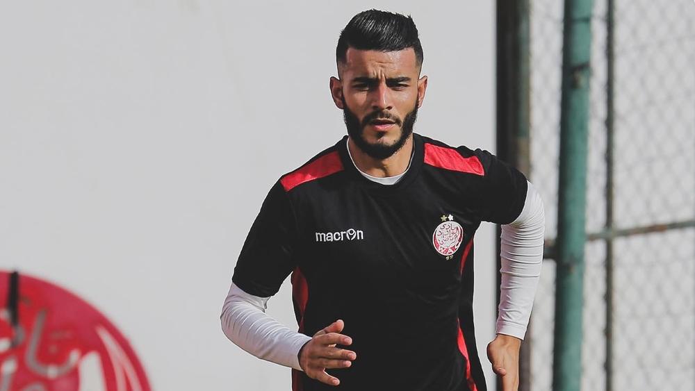 بن الشاوي يواصل برنامجه التأهيلي قبل الظهور بقميص الوداد لأول مرة