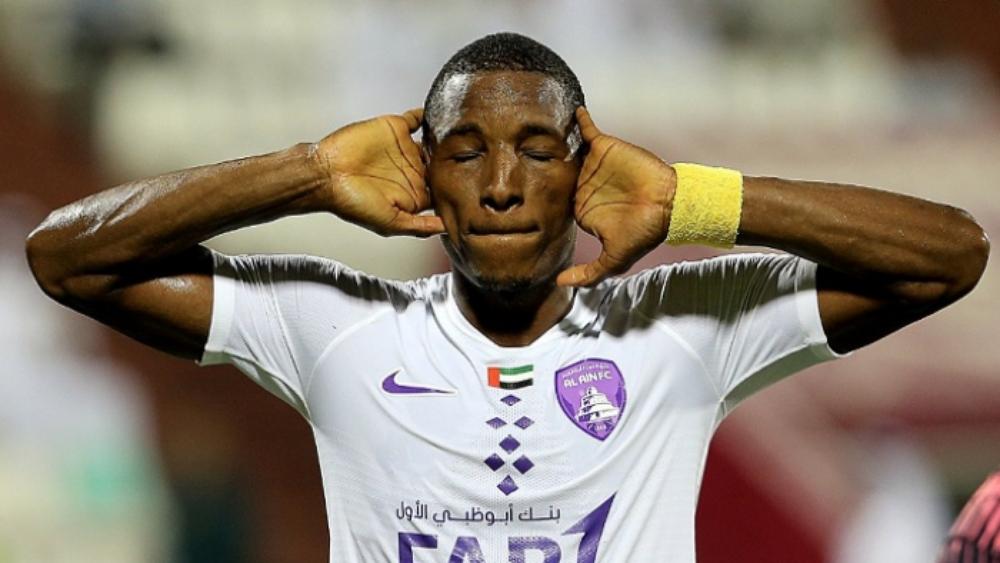 وسط تحركات أهلاوية وعرض من بورتو البرتغالي.. العين الإماراتي متمسك بـ"كودجو" ووكيل أعماله بلق يدرس مستقبله بـ"هدوء"