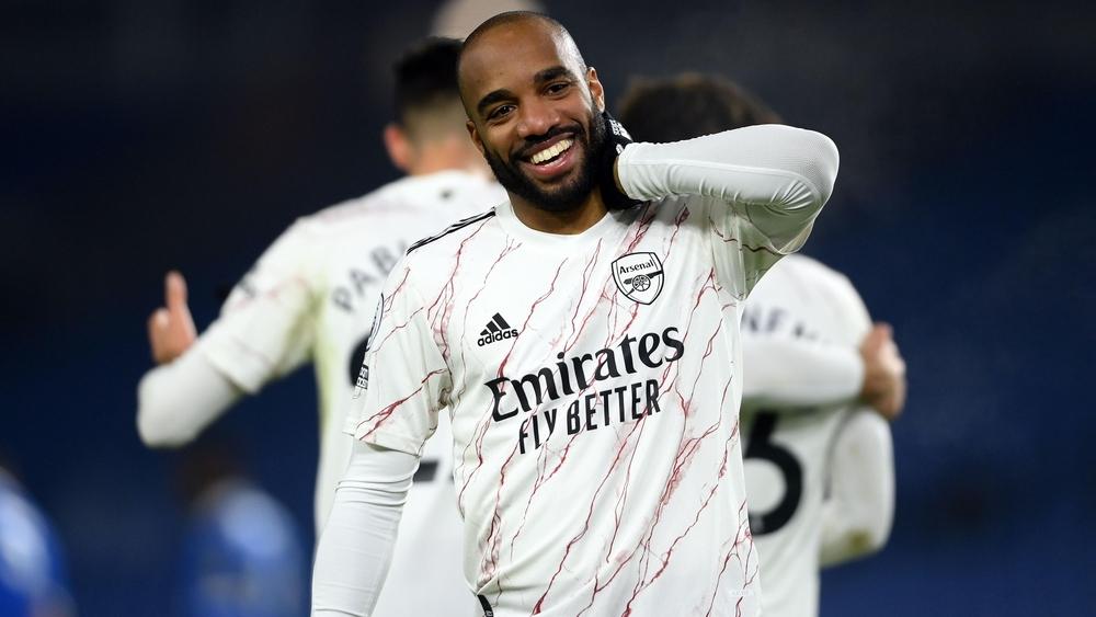 آرسنال يواصل صحوته ويهزم برايتون بهدف "لاكازيت"