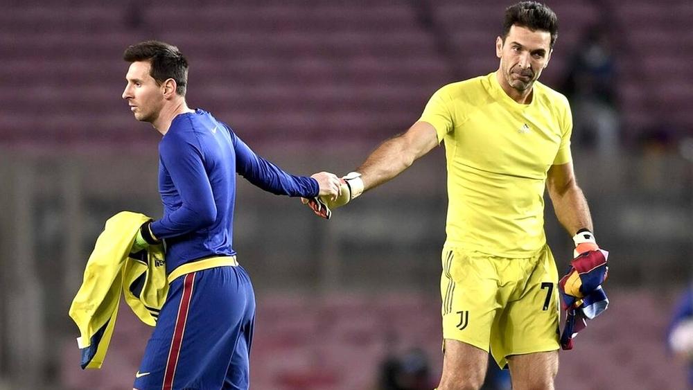 من بينهم نوير.. أساطير الحراسة يختارون بوفون كأفضل حارس في التاريخ