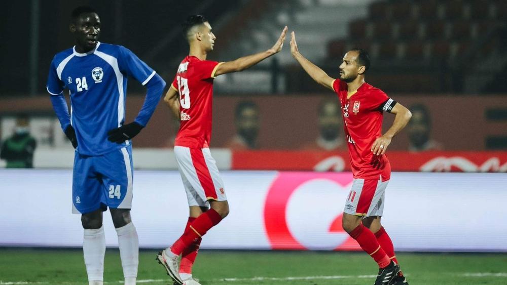 بنون يُحرز هدفاً من ضربة جزاء ويُساهم في فوز الأهلي على سونديب برباعية