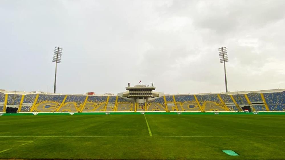 مباراة الوداد والملعب المالي تجرى في وقتها المحدد وتوقيفها أو تأجيلها رهين باستمرار التساقطات وحالة أرضية "دونور"