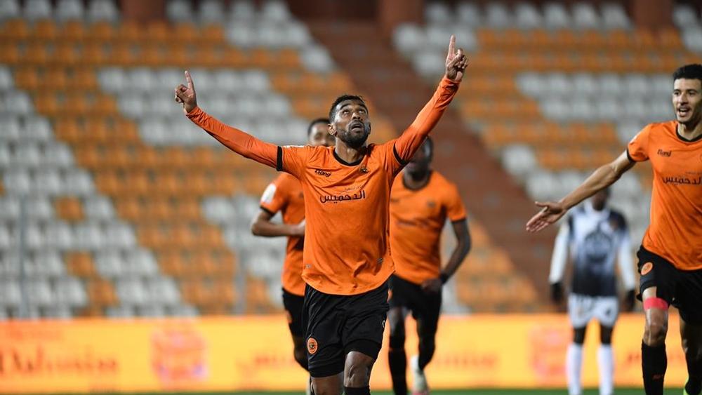 ثنائية ياجور تقود نهضة بركان لدور الـ32 "مكرر" للكونفدرالية على حساب تفرغ زينة الموريتاني