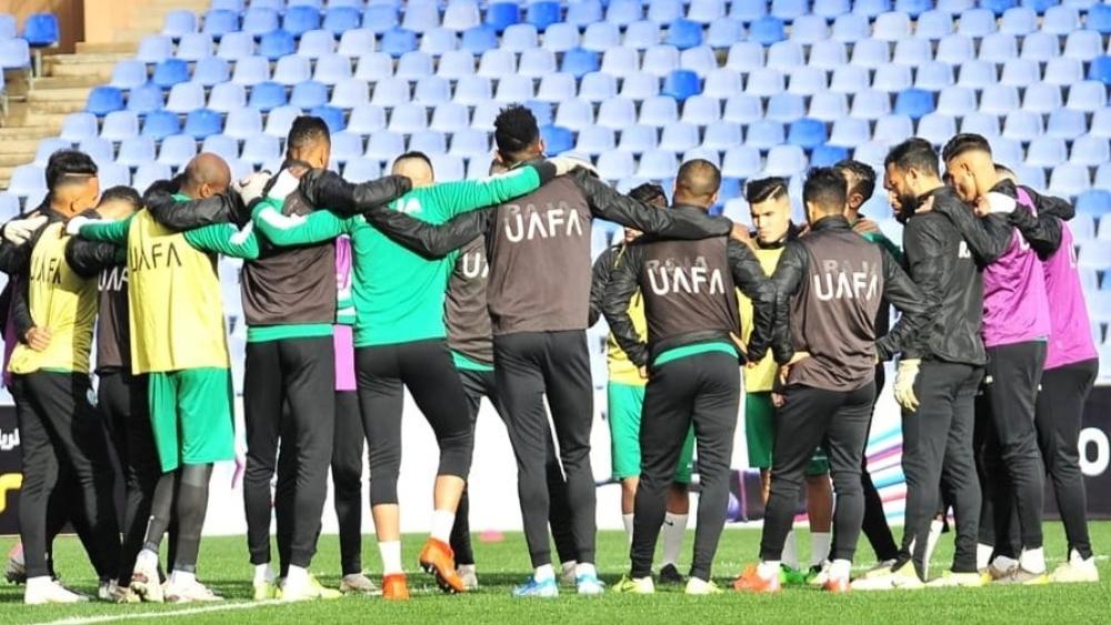 الرجاء يجري تدريبه الأخير قبل مباراة الإسماعيلي "تحت الأمطار".. الورفلي ونغوما وبوطيب جاهزون للمقابلة