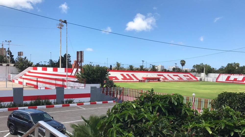 الوداد الرياضي بين غياب الإدارة التقنية وطرح تساؤلات جماهيرية بعد زيارة الجامعة لمقر النادي الأحمر.. هل تنتهي بالتوصل لحلول مقنعة أم أن مسلسل "التجاهل" سيتواصل؟