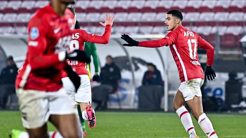 أبو خلال يوقع على ثنائية في مرمى أدو دين هاج ويقود ألكمار لانتصاره التاسع هذا الموسم في الدوري الهولندي