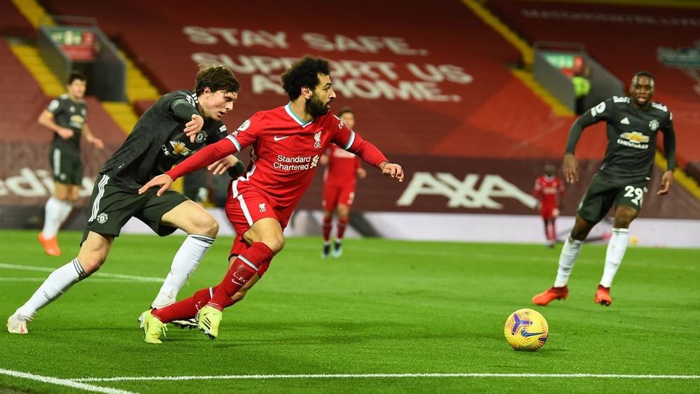 ليفربول ومانشستر يونايتد يكتفيان بتعادل سلبي و"الشياطين الحمر" يحافظون على الصدارة