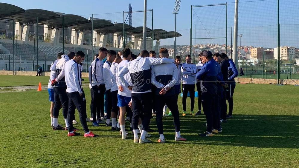 لاعبو اتحاد طنجة ينهون إضرابهم بعد وعد من الرئيس بصرف مستحقاتهم