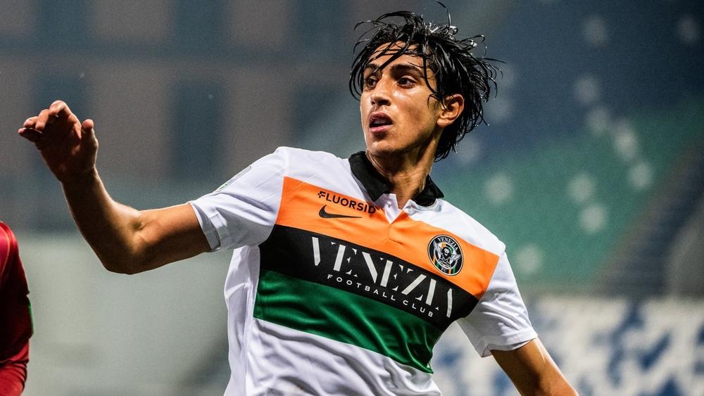 رسمياً/ فيورنتينا يتعاقد مع اللاعب المغربي-الإيطالي يوسف مالح