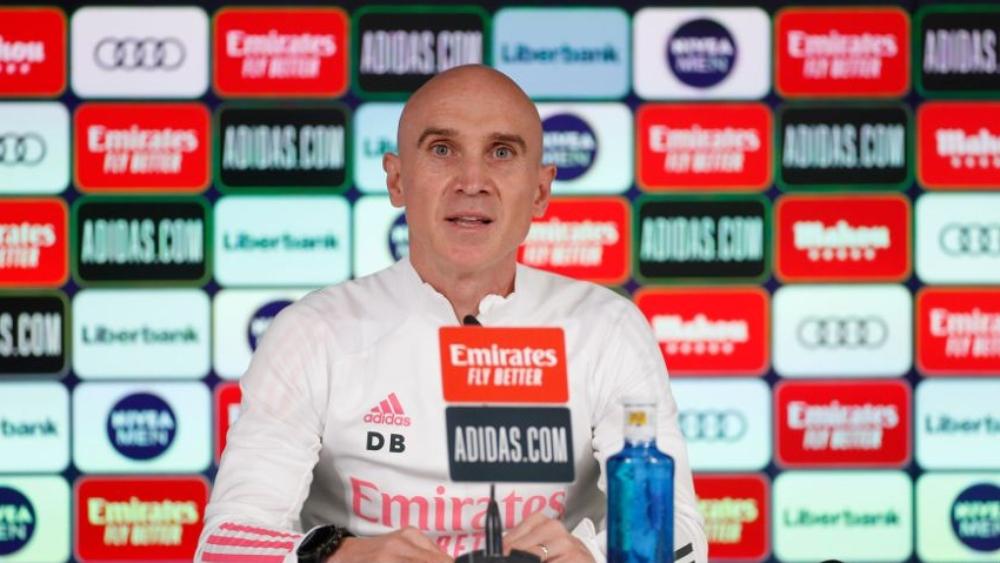 بيتوني بعد غياب زيدان عن المؤتمر الصحفي بسبب إصابته بـ"كورونا": "غدا لن يكون معنا راموس وكارفاخال"