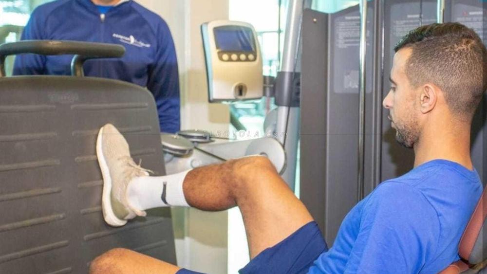 الرجاء يخضع لمسحة "كورونا" اليوم ويستأنف تداريبه بحصة داخل قاعة "الوازيس"