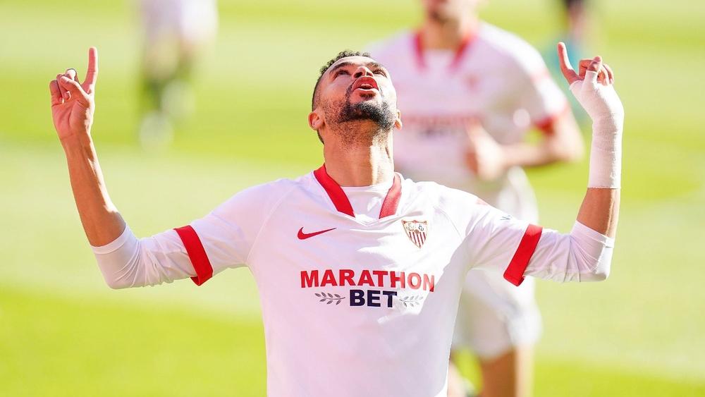 النصيري يعادل رقم إيتو كـ"ثاني" لاعب أفريقي يوقع "ثلاثيتين" في موسم واحد بـ"الليغا" الإسبانية خلال القرن الـ21