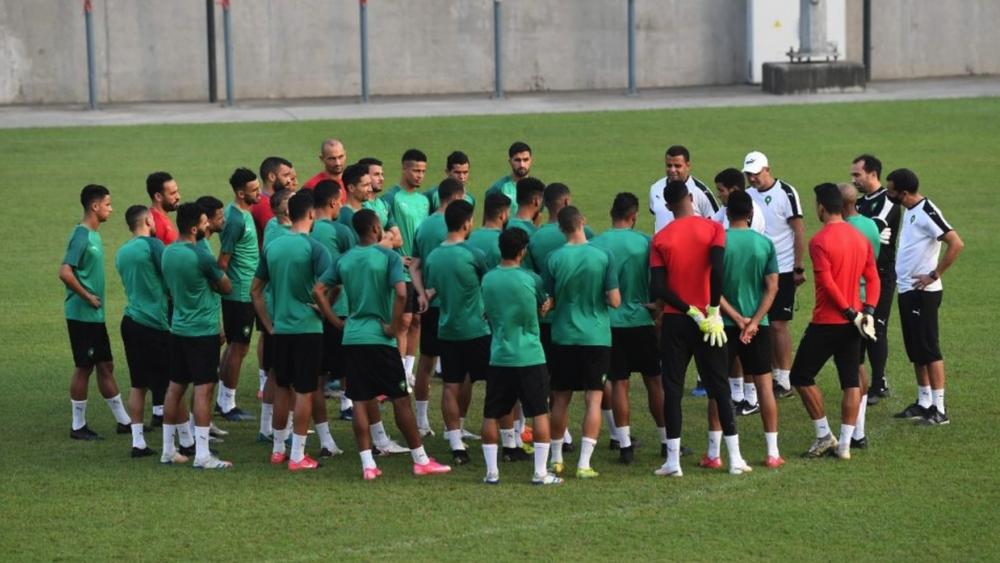 عموتة يَزُجّ بـ4 أسماء جديدة.. تشكيلة المحليين الرسمية لمنازلة أوغندا