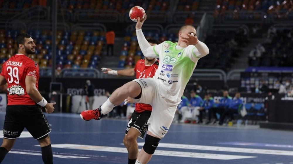 الاتحاد الدولي لكرة اليد يؤكد عدم تلقيه أي شكوى رسمية من منتخب سلوفينا تشير إلى إصابة 12 لاعبا بتسمم غذائي