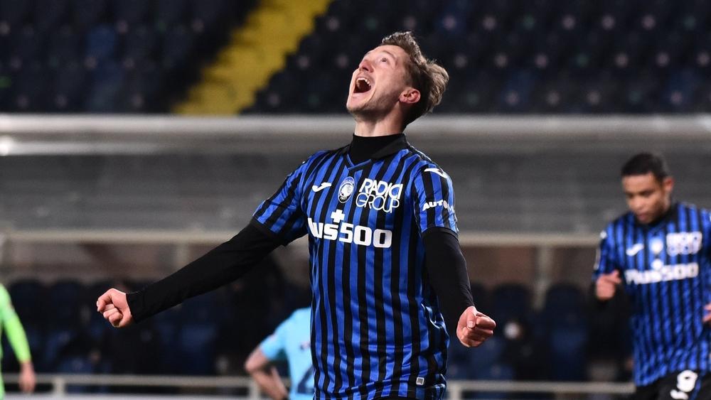 أتالانتا بعشرة لاعبين يطيح بلاتسيو ويبلغ نصف نهائي كأس إيطاليا