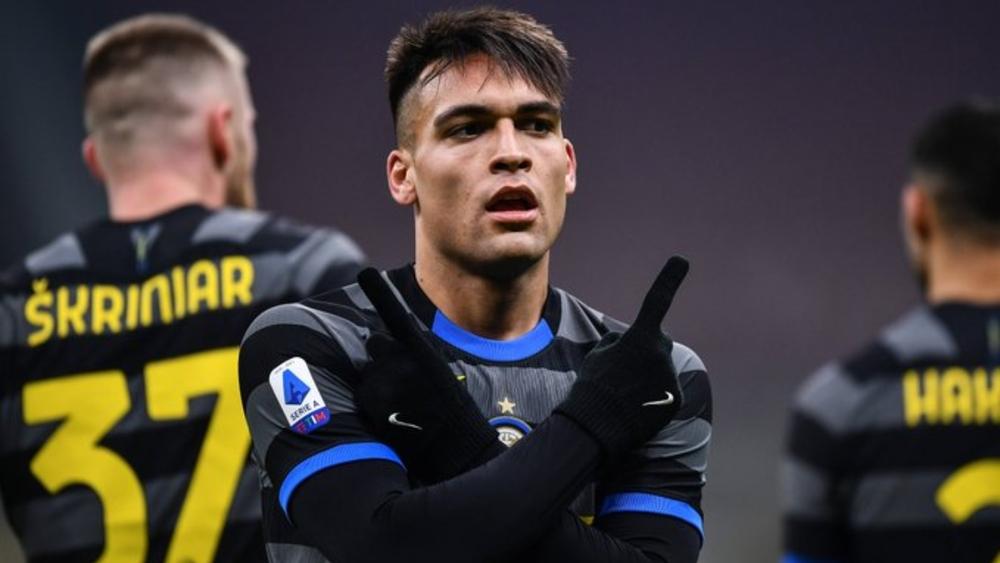 لاوتارو: "نبحث عن تجديد عقدي مع الإنتر وسيتم حل الأمر"