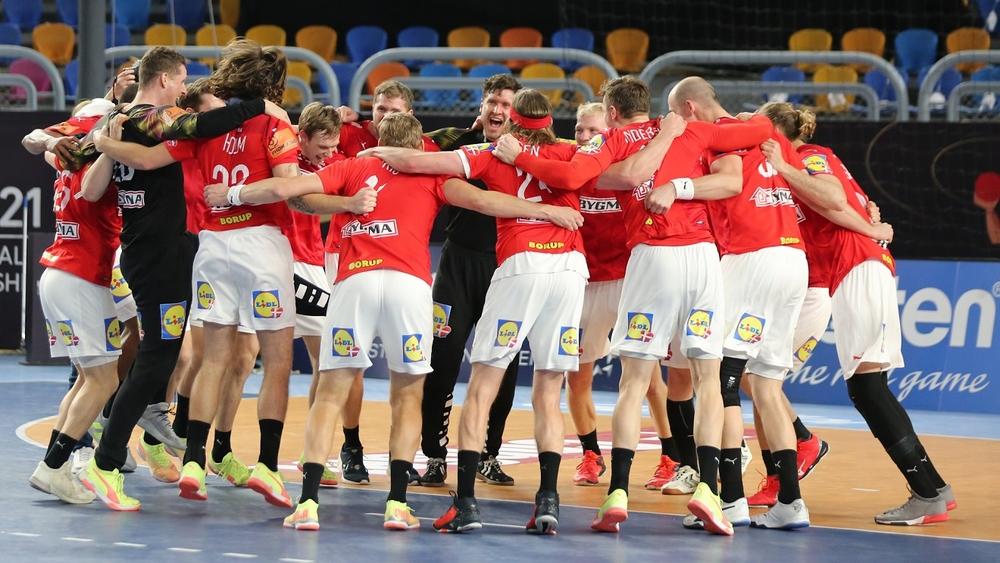 منتخب الدنمارك يواصل التربع على عرش اليد ويُتوج ببطولة العالم