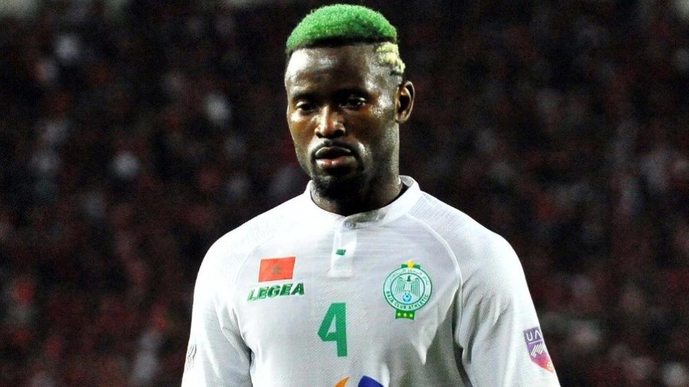 سعادةُ جماهيرٍ رجاويةٍ بقُرب انتقال نغاه سرّب التردد لمسؤولي سيراميكا وكاد يعصف بالصَّفقة!