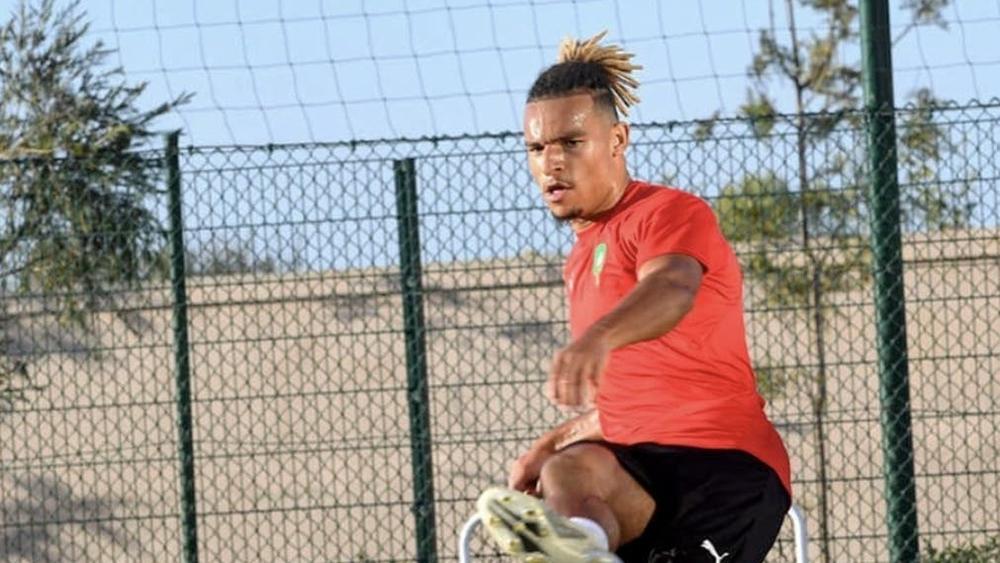 المغربي سامي مايي في طريقه إلى الدوري الهنغاري