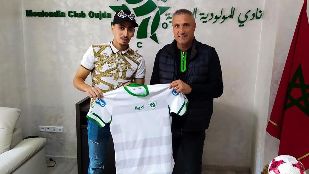 مولودية وجدة يتعاقد مع الجزائري المودن بعد فسخ عقده مع مولودية الجزائر
