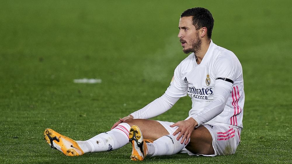 طبيب منتخب بلجيكا يدق "ناقوس الخطر" بعد إصابة هازارد من جديد: "الوضع بات مقلقا"