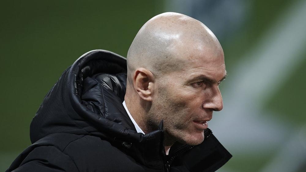 زيدان: "أستحق احتراما أكثر.. من يريد تغييري فليقل ذلك في وجهي!"