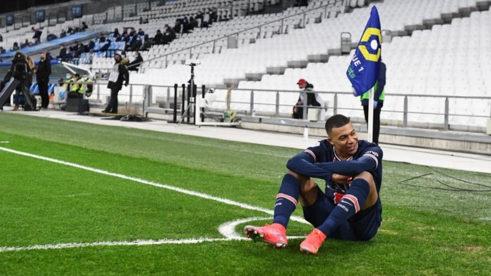 باريس سان جيرمان يحسم "كلاسيكو فرنسا" بهدفين في شباك مارسيليا