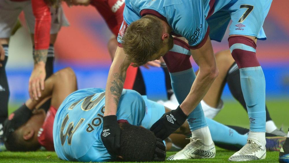 وست هام يسجل نفسه كأول فريق يُجري "تبديل الارتجاج" في التاريخ