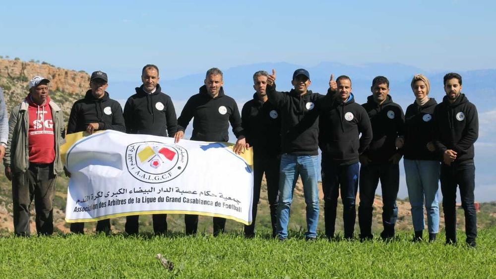 "جمعية حكام عصبة الدار البيضاء الكبرى" تنظم قافلة تضامنية بمنطقة أزيلال تحت شعار "من أجل شتاء دافئ"