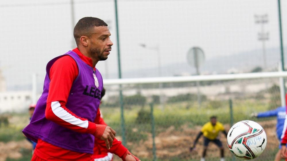 حسنية أكادير يُحرم من الثنائي بوفتيني والصاديقي في مواجهة المغرب التطواني