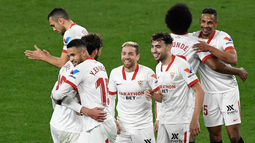 بونو والحدادي أساسيان أمام ويسكا.. "الهداف" يوسف النصيري على مقاعد البدلاء