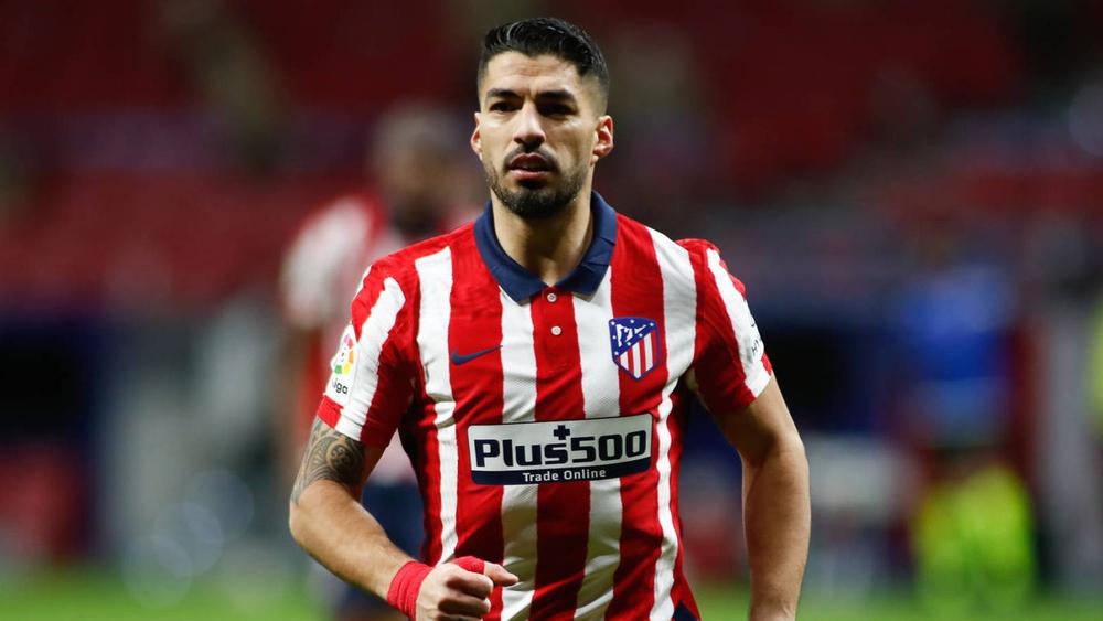 سواريز يسعى للثأر من إدارة برشلونة وتكرار إنجاز دافيد فيا مع أتلتيكو مدريد