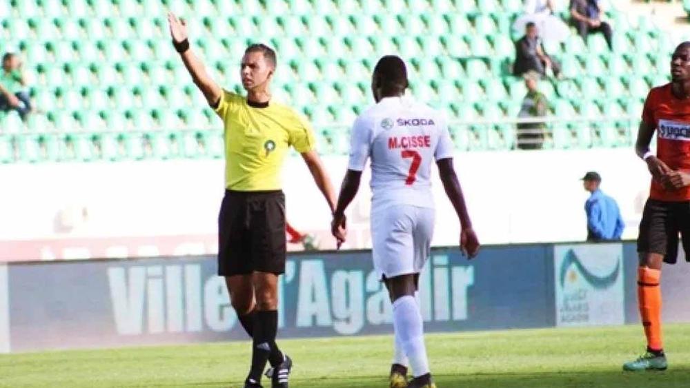 ياسين بوسليم حكماً لقمة الجيش والرجاء وعادل زوراق يقود غرفة "الفار"