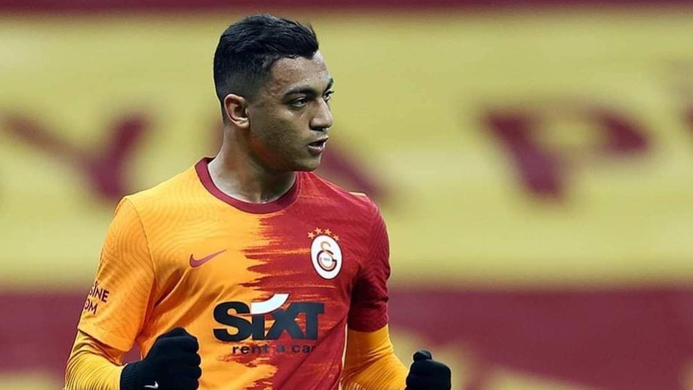 مصطفى محمد يحذر لاعب الأهلي سابقا بعد تجاوزه في حق والدته!