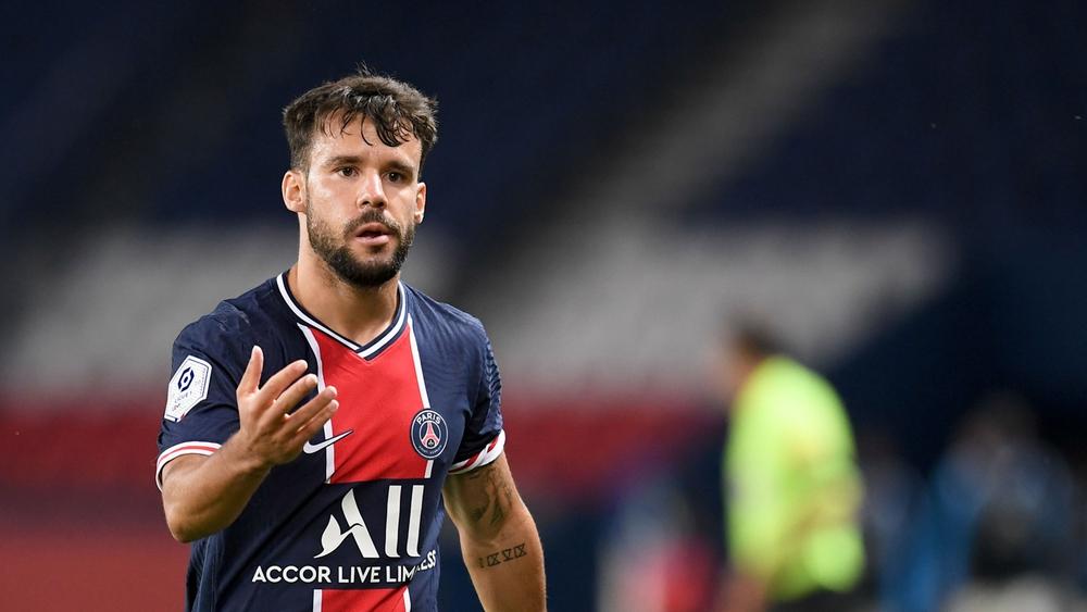 برشلونة يرغب في التحرك نحو ضم ظهير باريس سان جيرمان خوان بيرنات