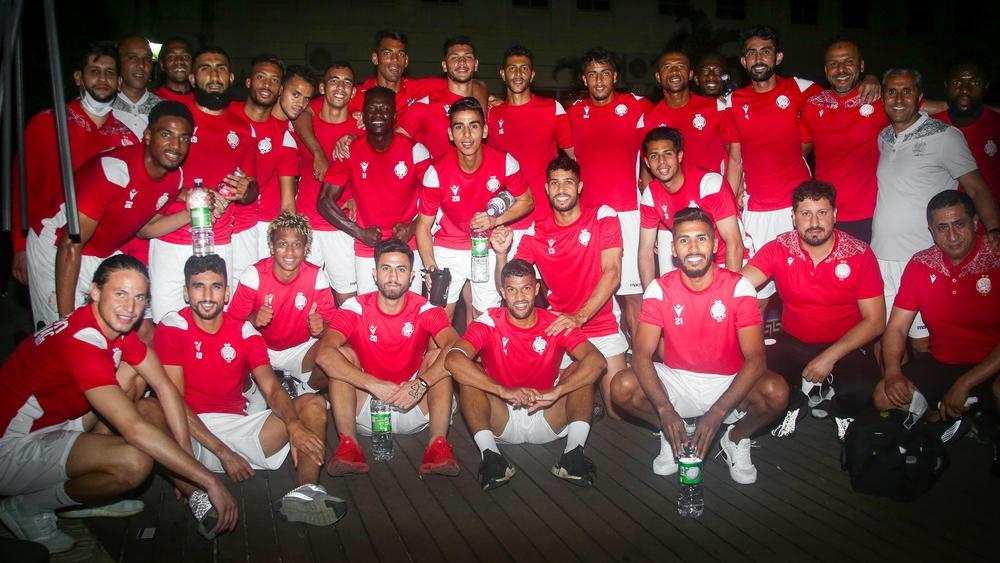 الوداد الرياضي يجري حصة تدريبية خفيفة لإزالة عياء السفر بعد وصول البعثة لأنغولا