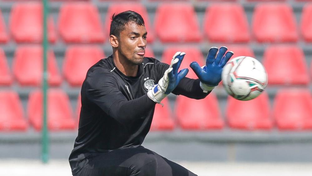 حرارة "مفرطة" وضربة جزاء ضائعة وإصابة التكناوتي.. أبرز عناوين شوط الوداد الأول في لواندا