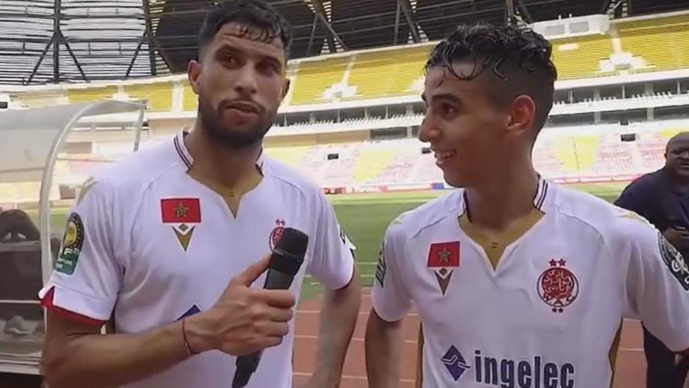 جبران يلعب دور المراسل واللافي يجيب: "فوز صعب بعد رحلة شاقة".. والأول يرد: "ما هي إلا البداية والقادم أجمل"