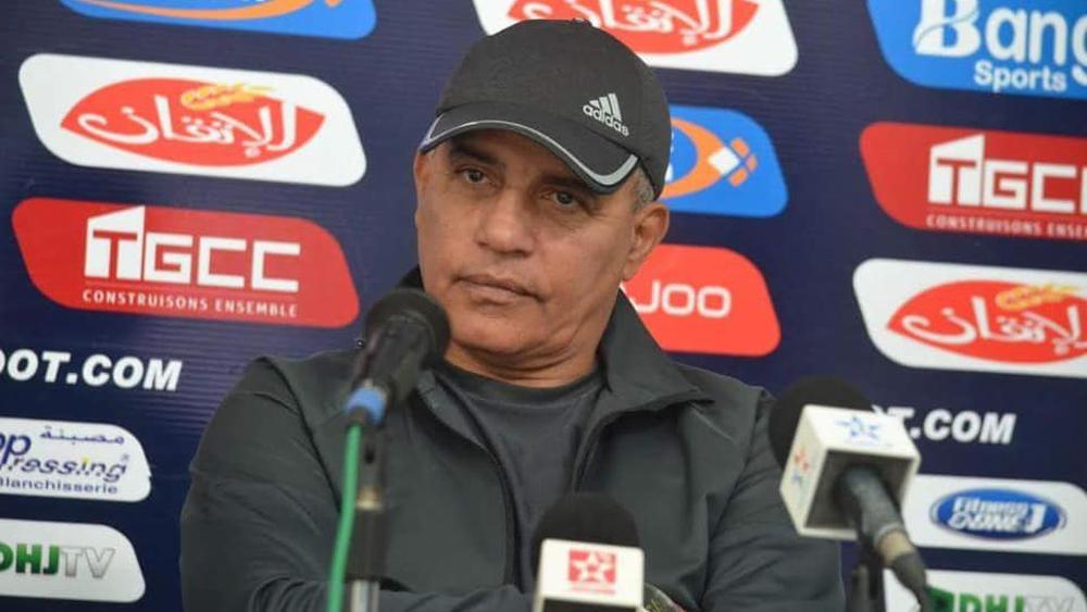 اجتماع "عاجل" للمكتب المسير للاتحاد البيضاوي للحسم في مصير المدرب عبد الرحيم طاليب