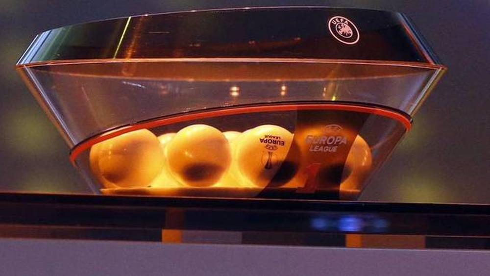 القرعة تضع مانشستر يونايتد في مواجهة ميلان ضمن أقوى مباريات دور الستة عشر من الدوري الأوروبي