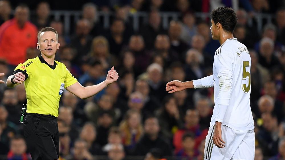 أليخاندرو هيرنانديز حكما لديربي مدريد بين الأتلتيكو والريال