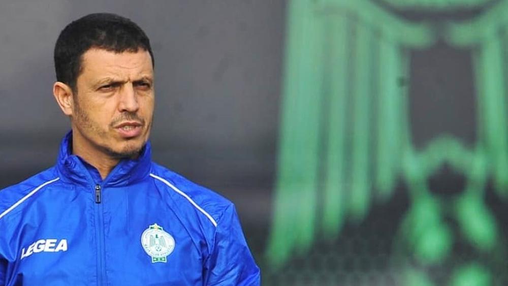 رجاويون يطالبون السلامي بتفادي "المداورة" ويرددون: "إلى بْقات الفَرقة بحال هاكْدا غِير حَط السْوارت!"