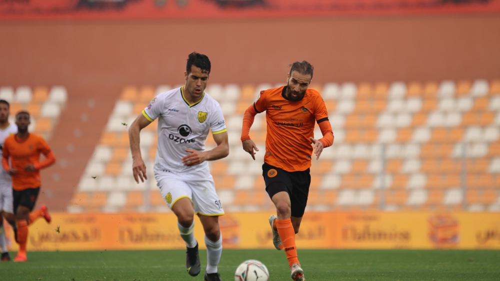 حدراف: "نهضة بركان يملك لاعبين كبار قادرين على إخراجه من أزمته"