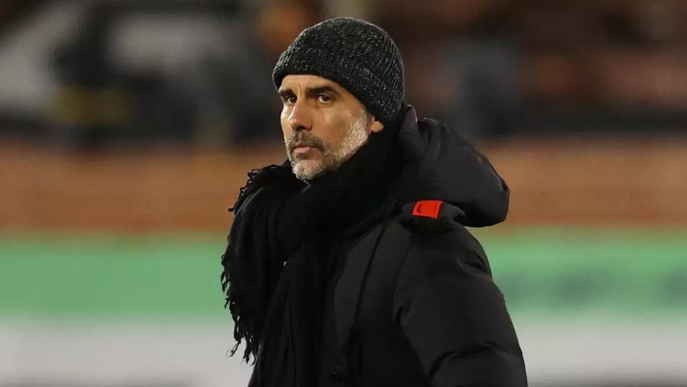 جوارديولا: "لا أتوقع فوزنا بأربعة ألقاب هذا الموسم وفريقنا الحالي أسوأ من سابقه"