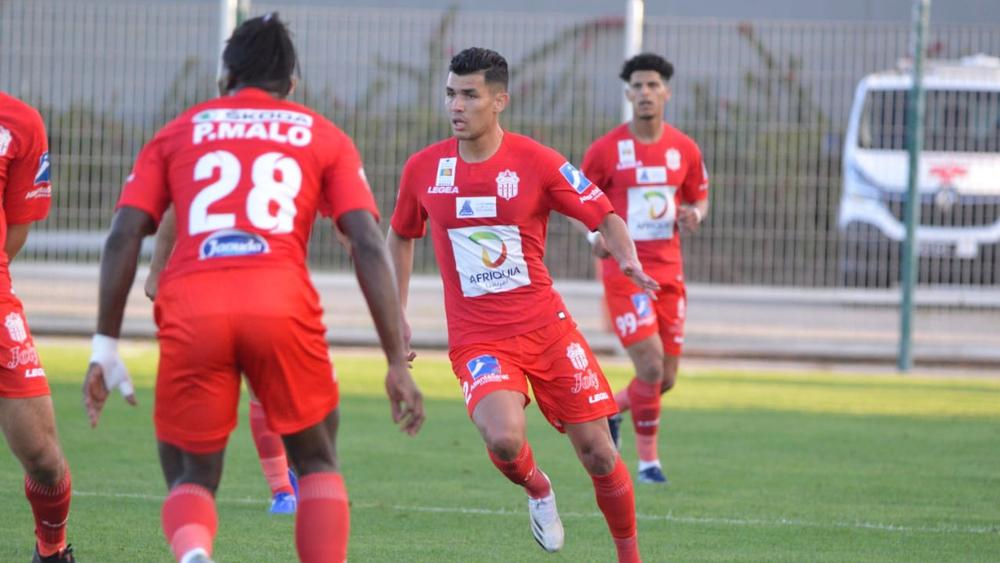 حسنية أكادير تدخل في تجمع تدريبي "مغلق" بعد توقف منافسات البطولة الاحترافية