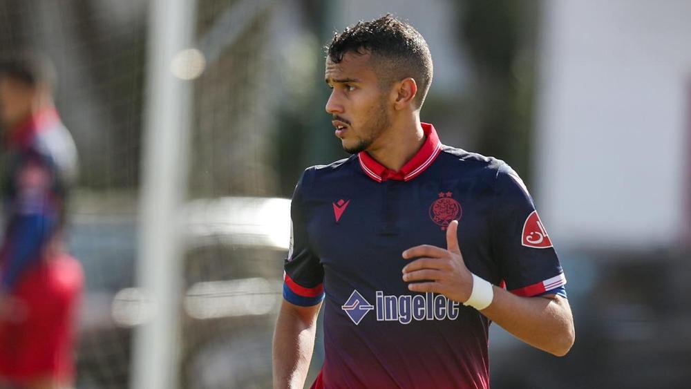 بعد إسقاط اسمه من رحلة غينيا بسبب اختيارات البنزرتي.. كادارين يلتحق بتداريب الوداد استعدادا لمواجهة الرجاء