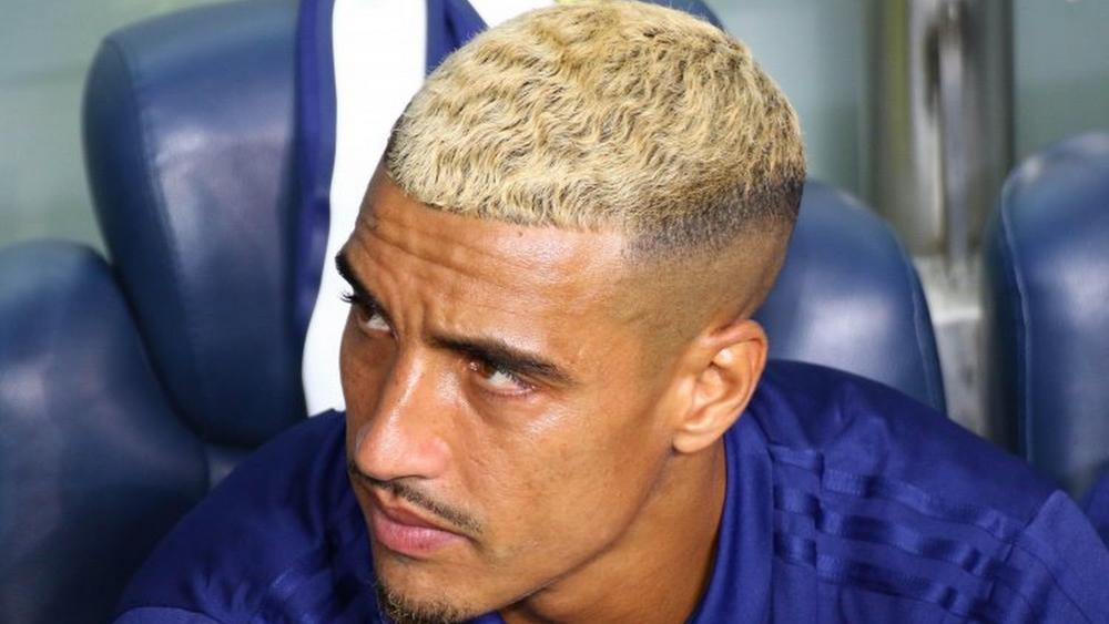 كلوب بروج البلجيكي يمنع نبيل درار من الالتحاق بالمنتخب الوطني