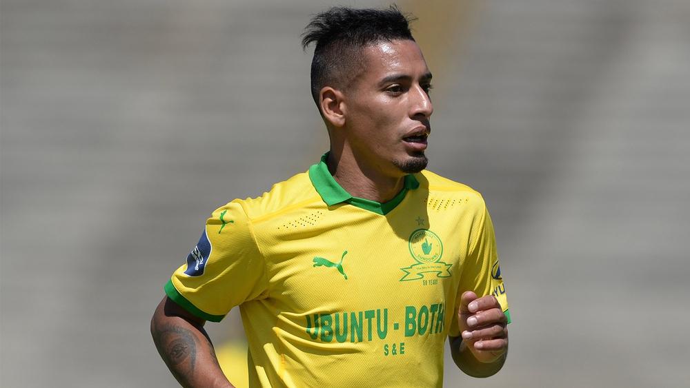 سان داونز يستهدف "الثلاثية" وسيرينو يصرح: "سنحقق جميع الألقاب إذا واصلنا بهذه الطريقة"