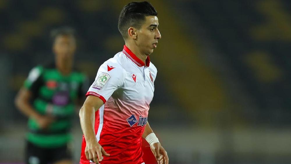 اللافي يتفاعل مع الهدف الأول لفريقه السابق اتحاد العاصمة في "ديربي الجزائر" أمام المولودية