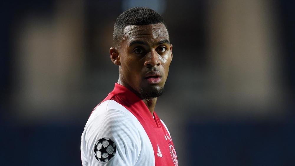 اجتماع بين يوفنتوس ورايولا من أجل مناقشة صفقة "بوجبا الجديد"